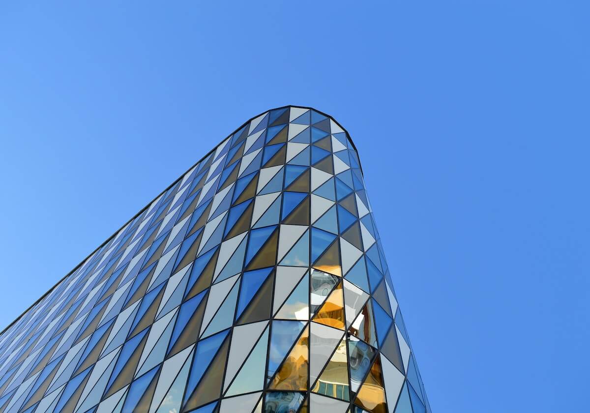 香蕉漫画像排错：先查剪辑是不是暗示因果，再先把主语写清楚